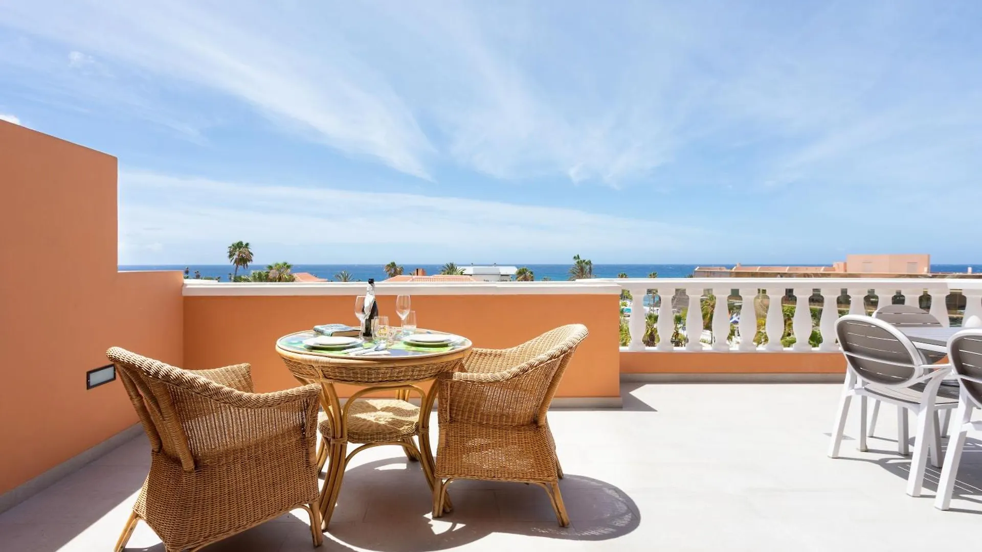Attic Las Vistas Mit Wunderschoenem Meerblick Playa de las Americas  Apartment